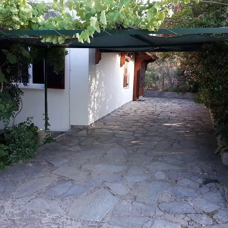 Villa Elisavet Agios Minas *